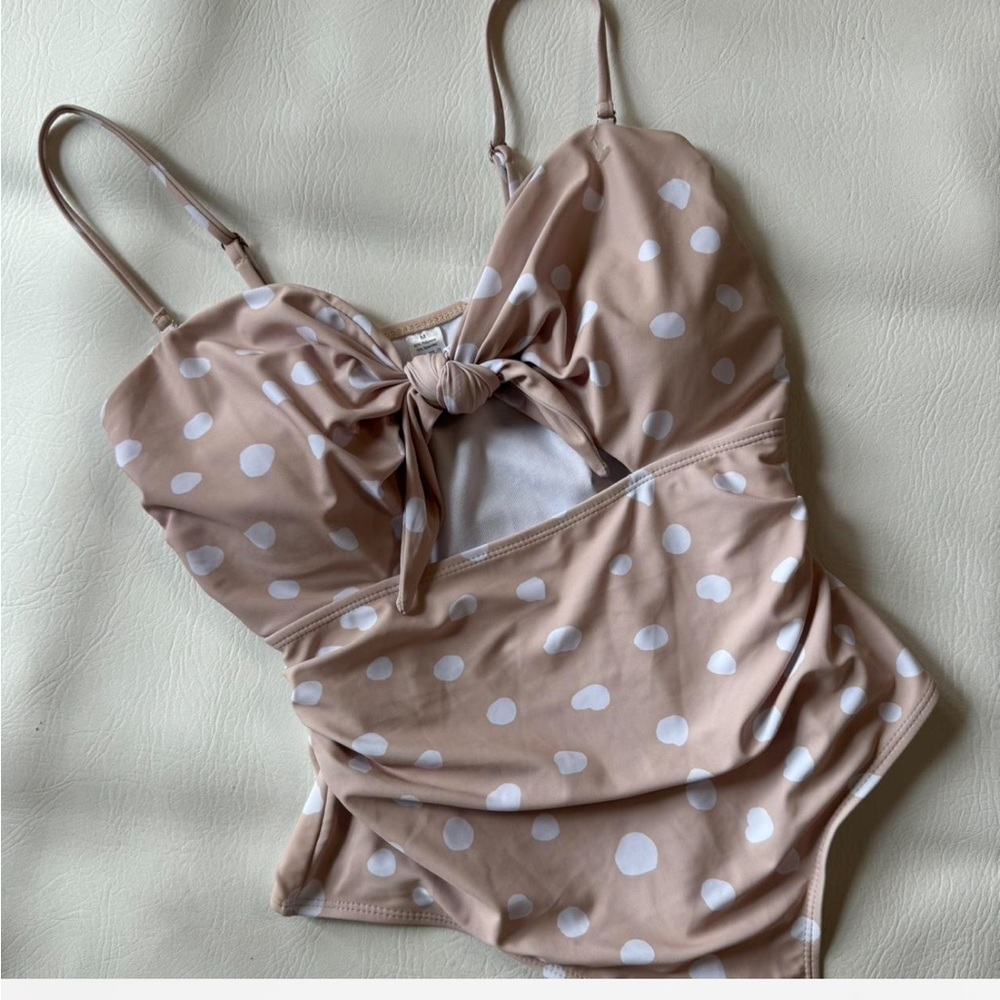 Polka Dot Swimsuit Top one piece with padding adjustable straps NWT Medium